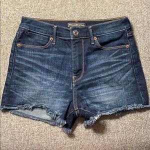 Abercrombie & Fitch high rise denim short sz 24